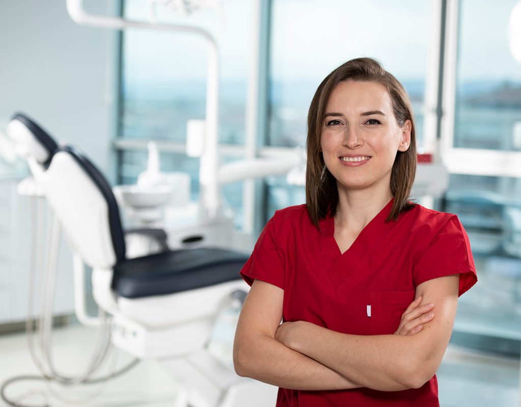 How to Choose the Best Dentist for Veneers