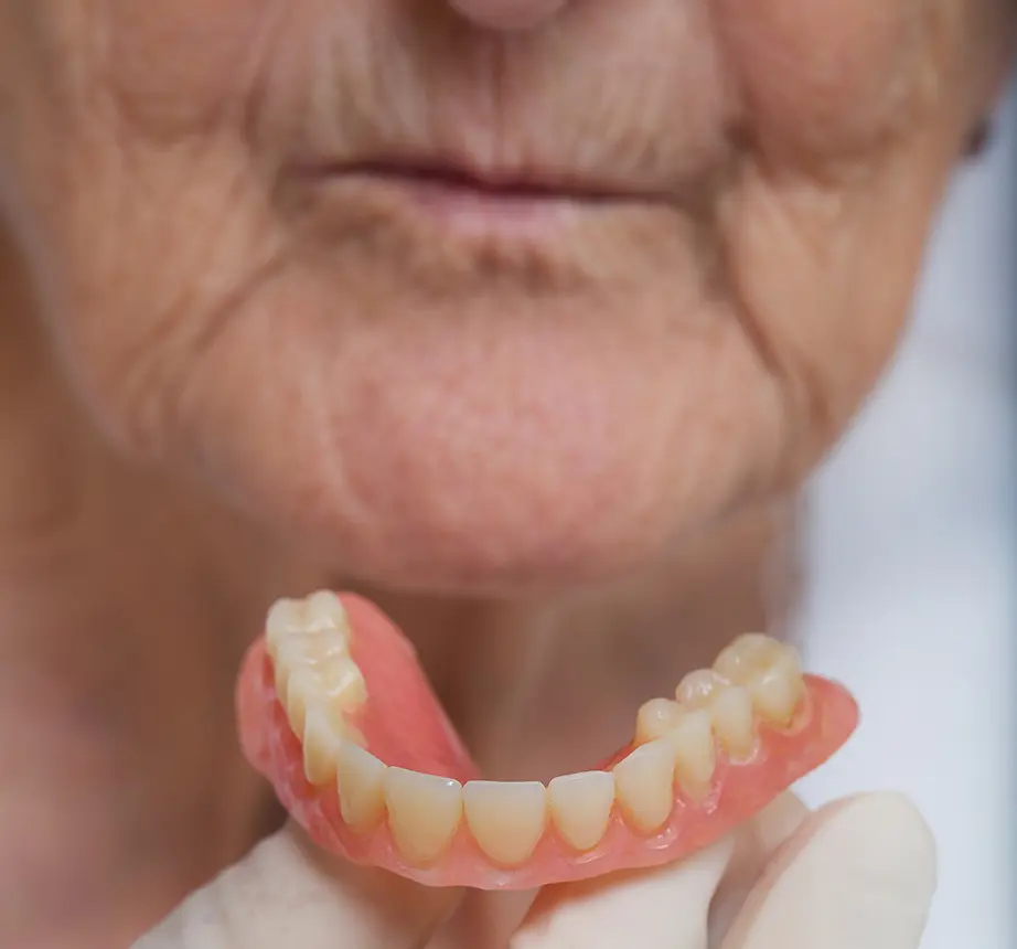 Best Affordable Dentures for Missing Teeth